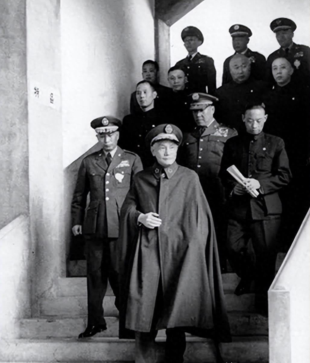 权力和权柄哪个更厉害,军统和中统的权力哪个更大