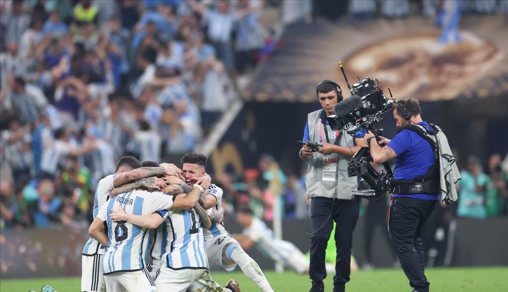 足球解说员贺炜认清生活的真相,足球解说员贺炜毕业哪所大学