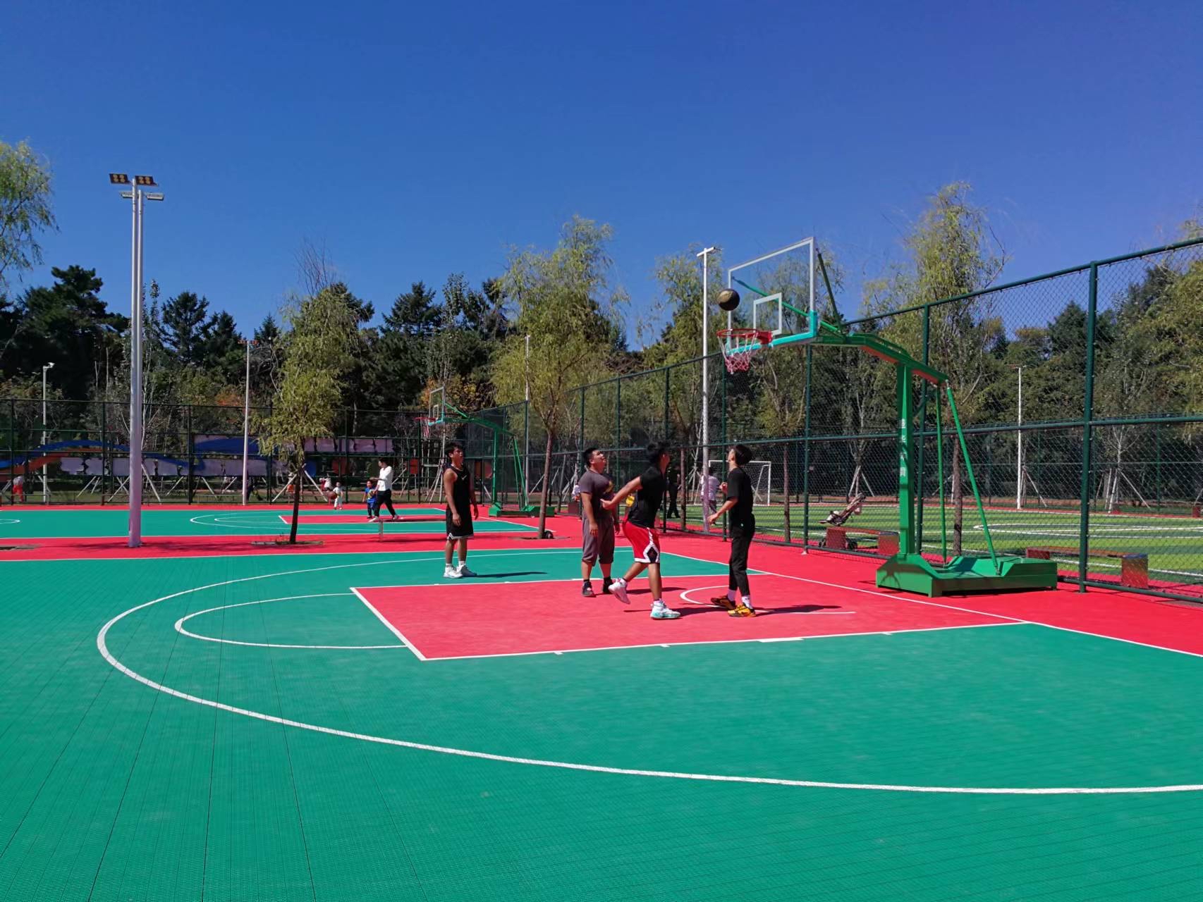 长春南湖公园多功能运动场,长春南湖公园全民健身运动场