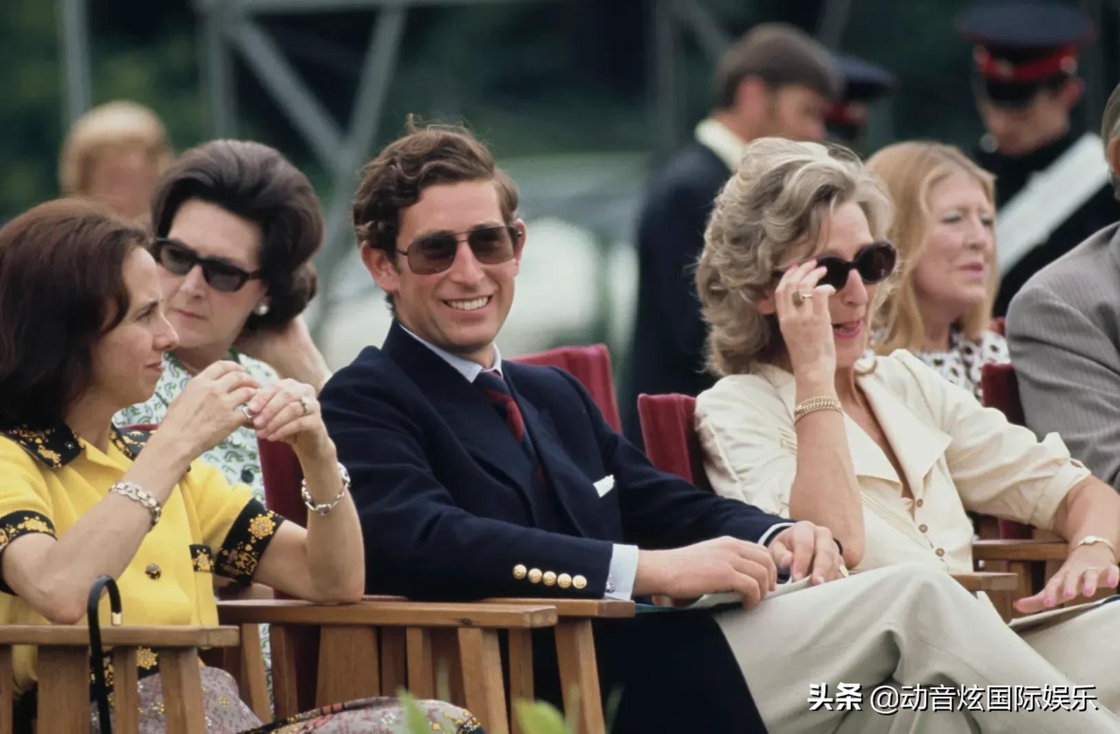 2022年国际太阳镜日：20张王室成员戴墨镜的照片