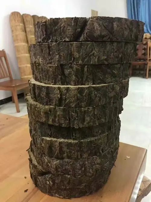 陆羽茶交所分享｜拍蒜何须用刀？这7种黑茶，能拍蒜，还能拍人