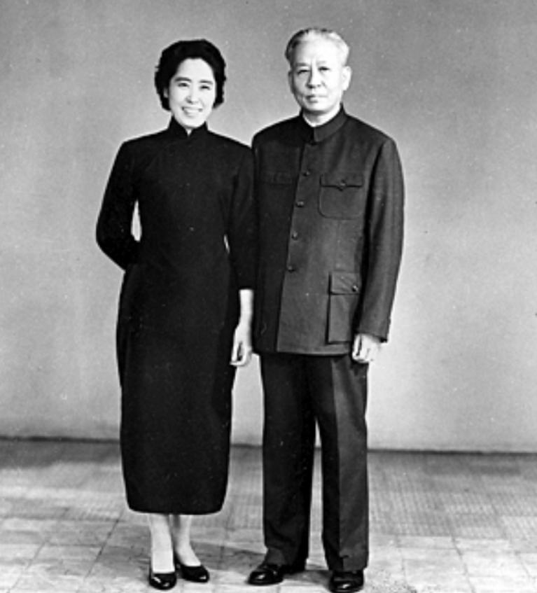 2006年王光美弥留之际，说了三个字花明楼，儿女们瞬间泪如雨下