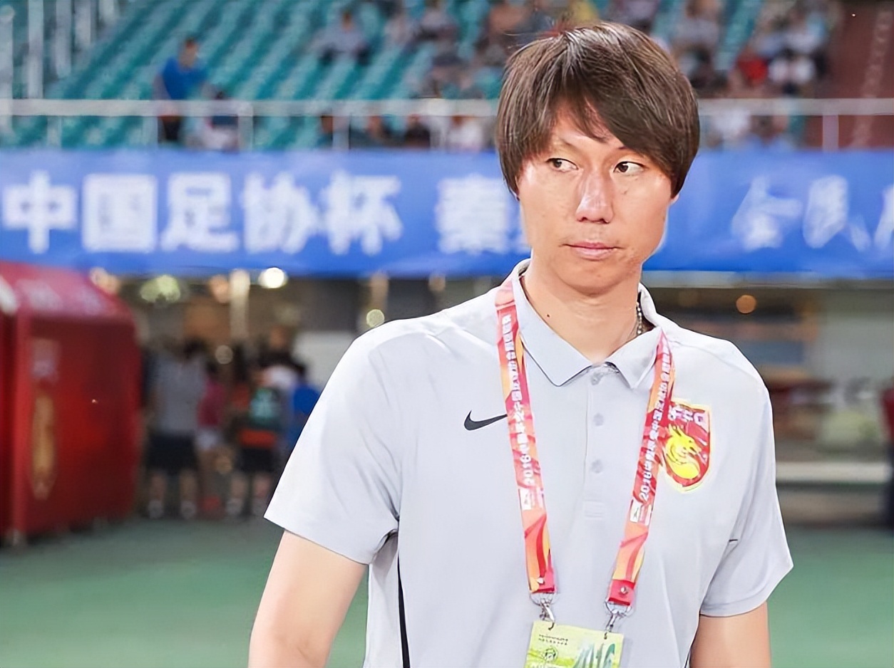 国足蛀虫李铁：罪行不止敛财上亿，戴罪立功曝光足坛背后*b大**oss