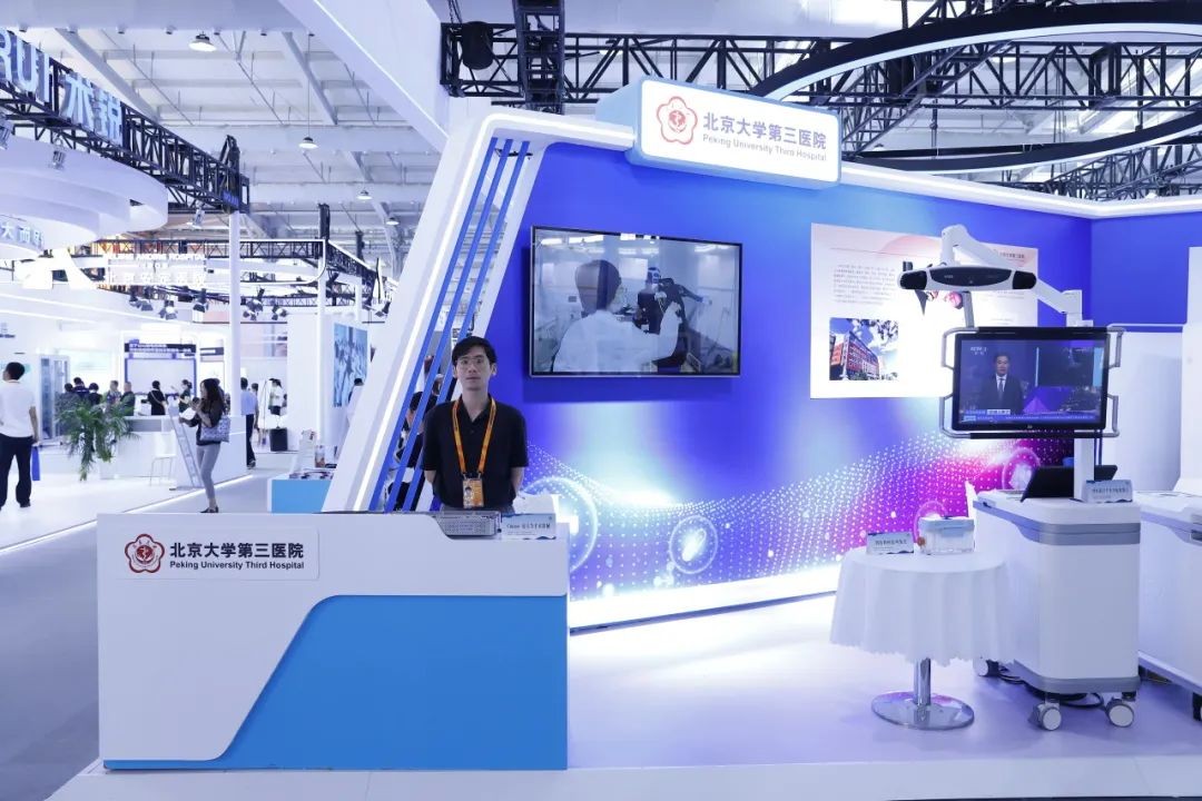 全球最先进的脊柱机器人,中国首台脊柱手术机器人