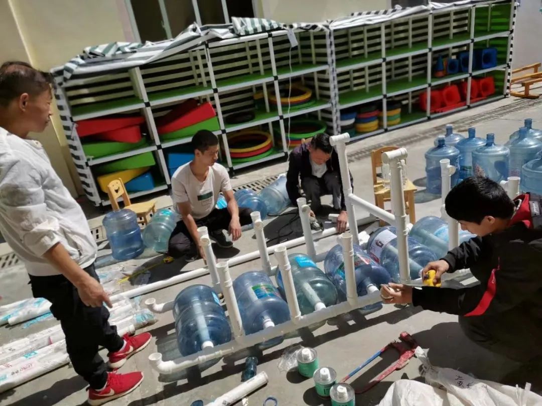 666座乡村儿童操场上的10万份快乐