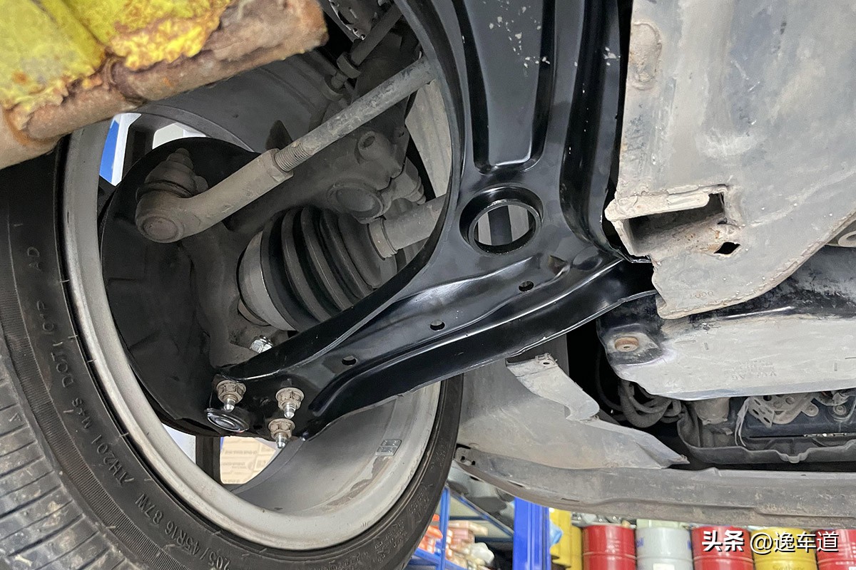 美女客户花2万买的代步车，这台09年的二手polo你觉得值吗？