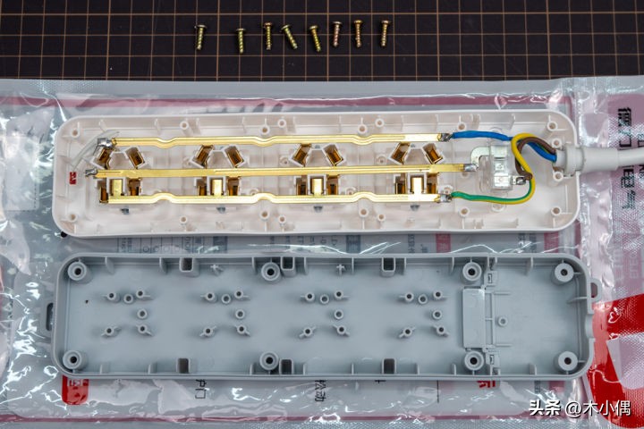 排插各个品牌测评,最好的国产排插拆解对比