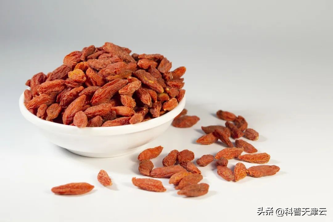 枸杞哪些成分起作用,枸杞里面最好的营养是什么
