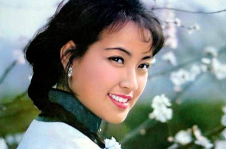 那些整容失败的女明星盘点,整容的女明星老了会怎样