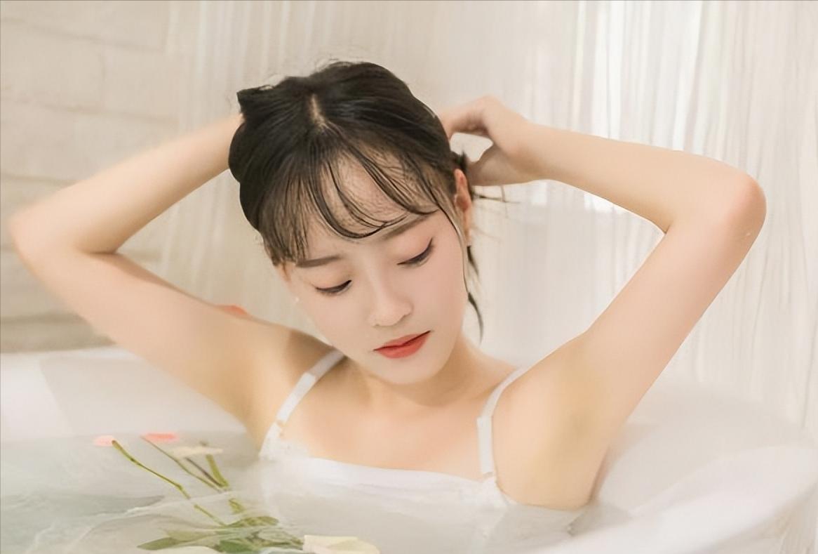 为什么有的女的*处私**没有毛？女性阴毛的4个好处，别羞于了解