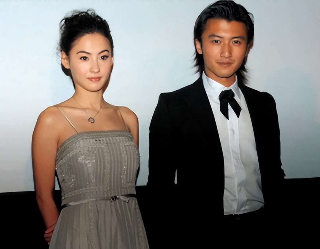 复合了？谢霆锋晒滑雪照，镜片反射人影被疑是王菲，柏芝复婚无望