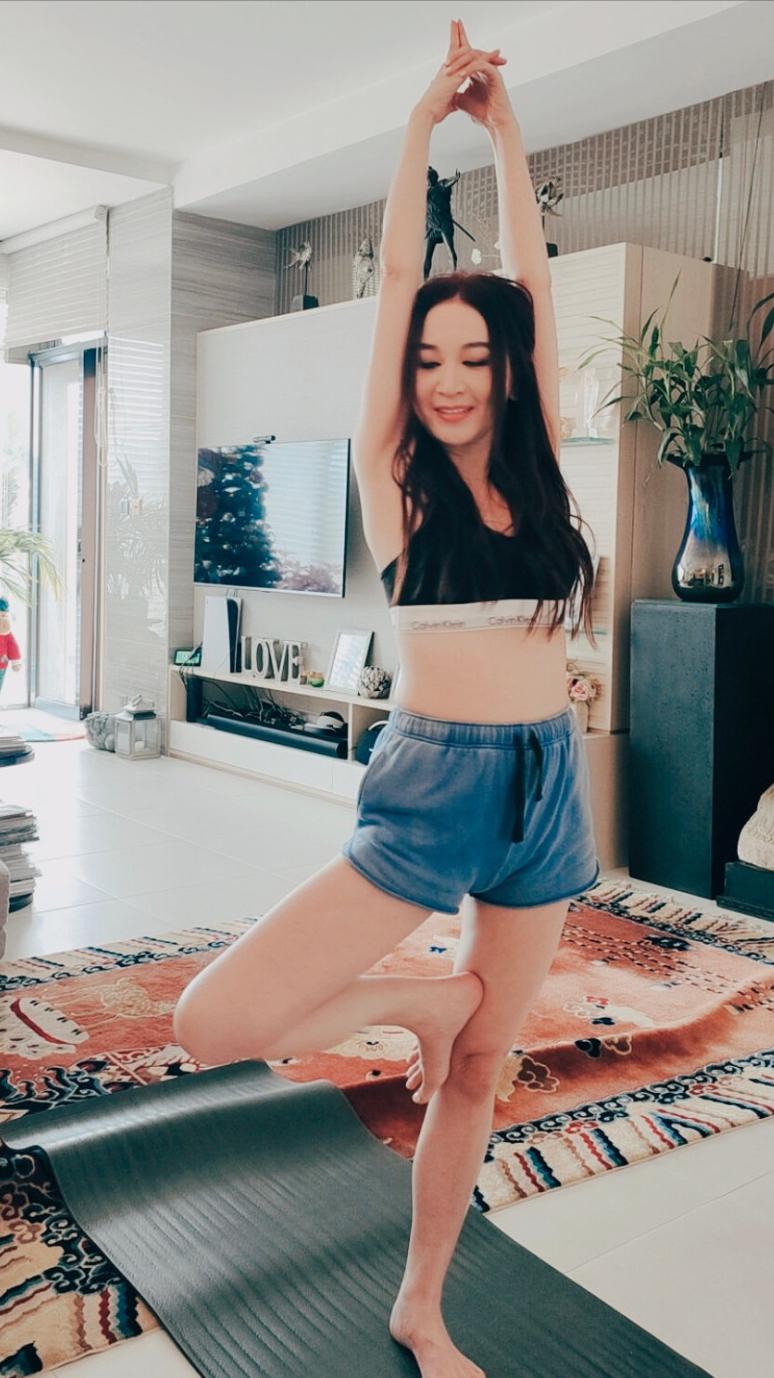 从“最惨*星艳**”到“上岸者”：曾经的香港绝色，如今怎样了？