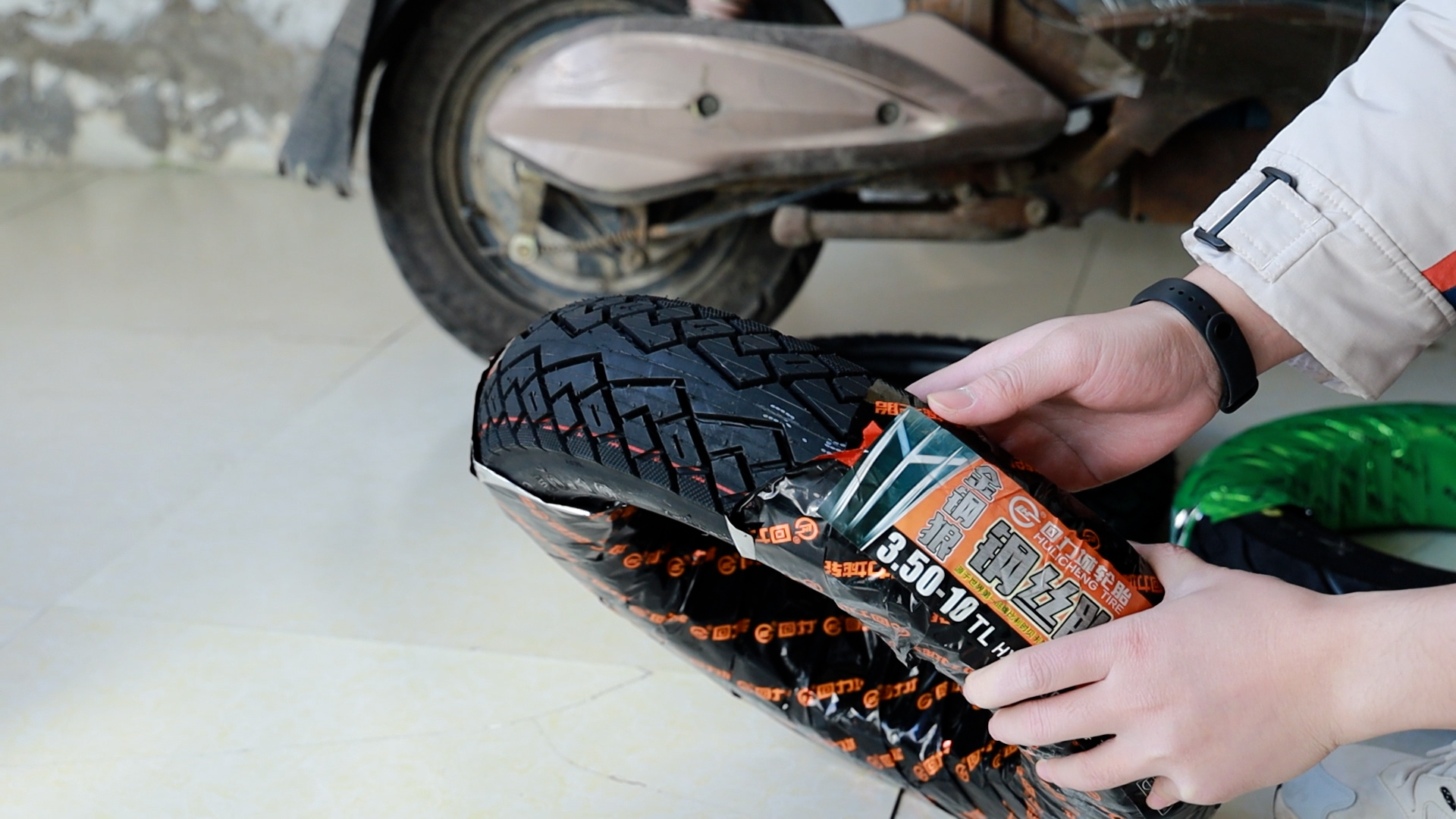 电动车防爆防扎钢丝真空胎,电动车真空胎如何选择