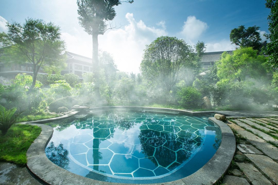 广东最值得推荐的温泉度假村,广东第一峰温泉是真温泉