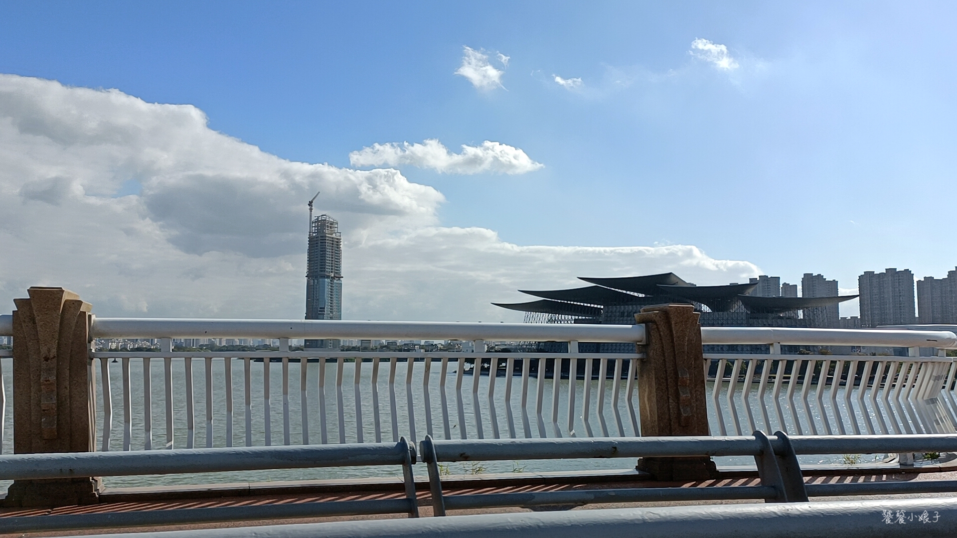 苏州太湖和无锡太湖哪个好玩,江苏无锡的太湖和江西太湖