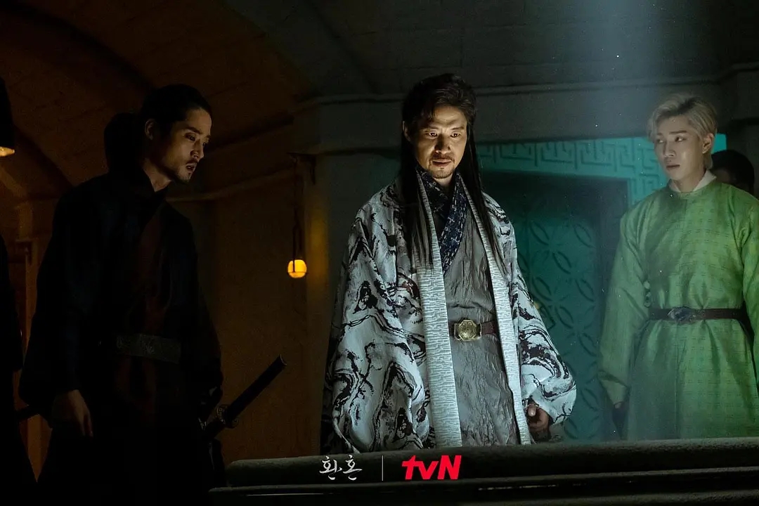 除了《与君》，《还魂》服化道还抄袭*宫东**！打戏、建筑也是中国风