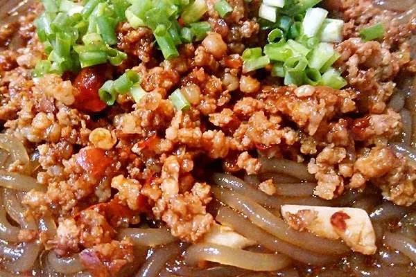 重庆正宗又辣又香的酸辣粉,天下第一香酸辣粉