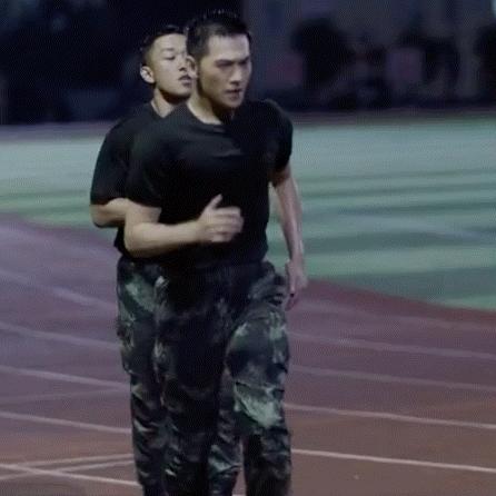 那些惊艳了时光的古装男,真正的古装美男无惧任何造型