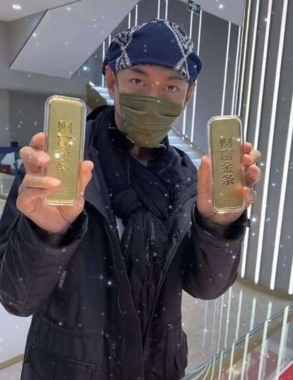 直播间卖假货翻车的有几位明星,香港过气明星直播卖假货