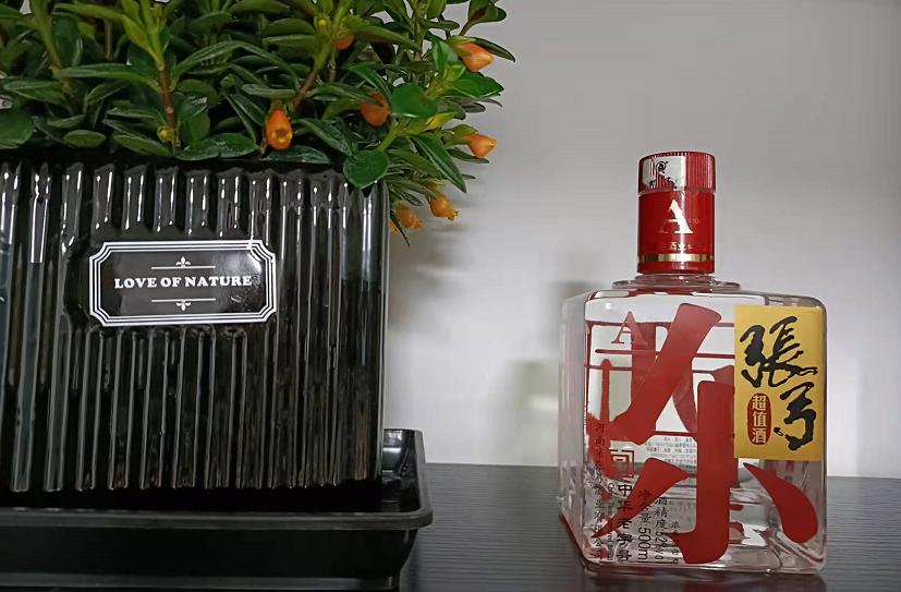 白酒喝常温的还是冰的容易醉,白酒是喝热的好还是冷的好