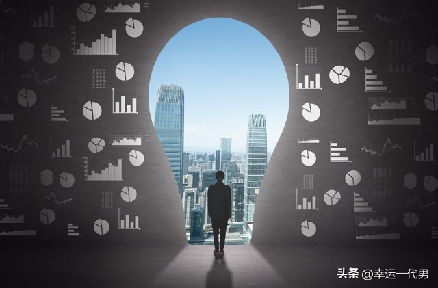 杨晨在国内踢不上球去国外,中国足球杨晨现在怎么样了