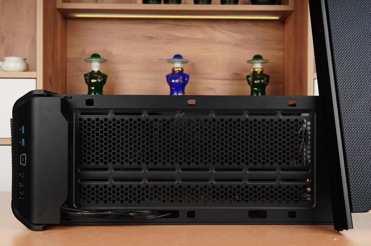 乔思伯d500多少钱,乔思伯机箱u4plus装几个硬盘