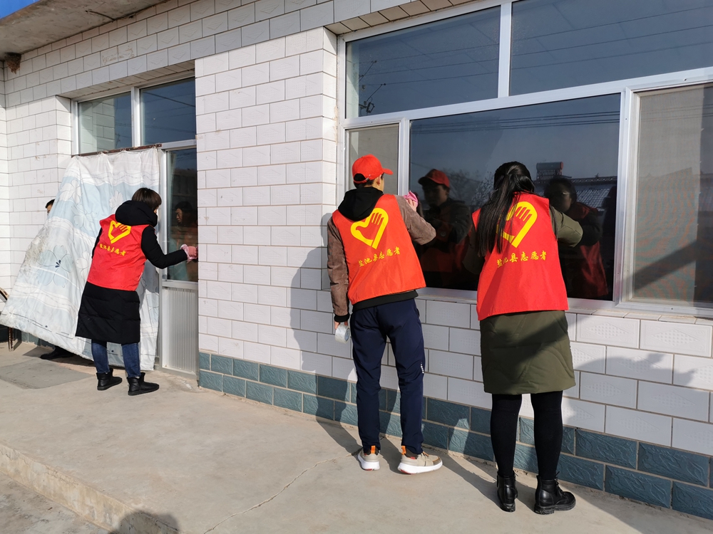 农村这两笔糊涂账国家将严查,村级债务9000亿