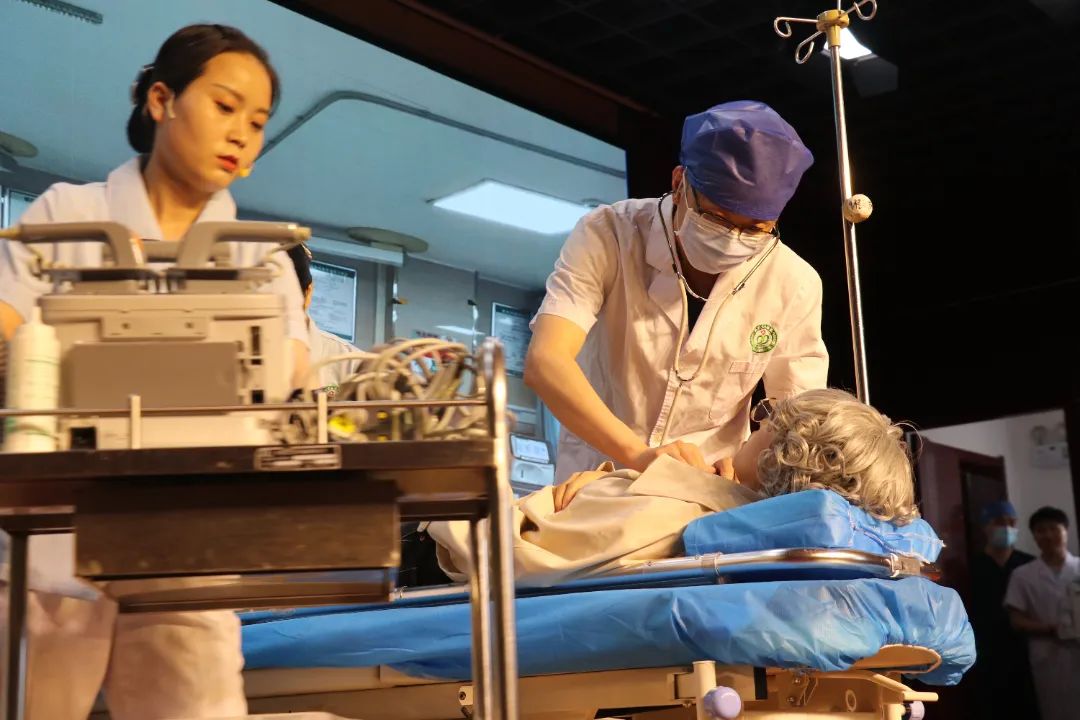 512国际护士节人间天使美丽绽放,512国际护士节致敬无畏天使