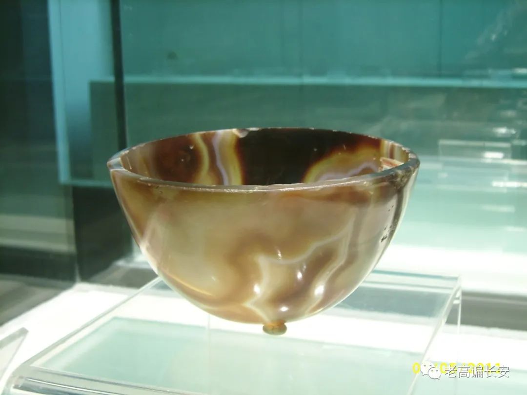 唐代鎏金杯,唐代银凤杯