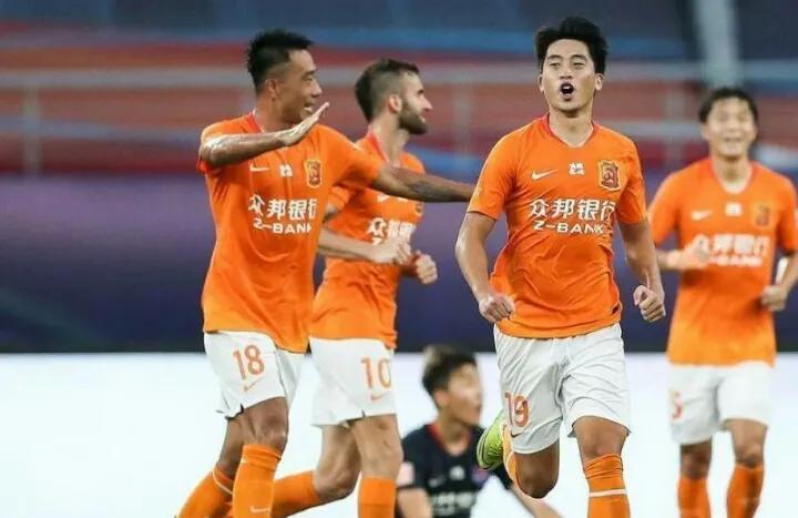 武汉足球队最新排名,武汉足球队中冠联赛