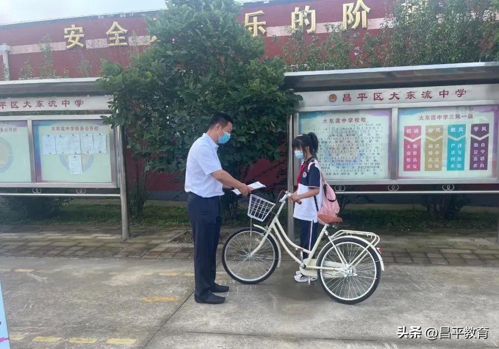 幼儿园入学第一天仪式感文案,新生报到第一天仪式感满格