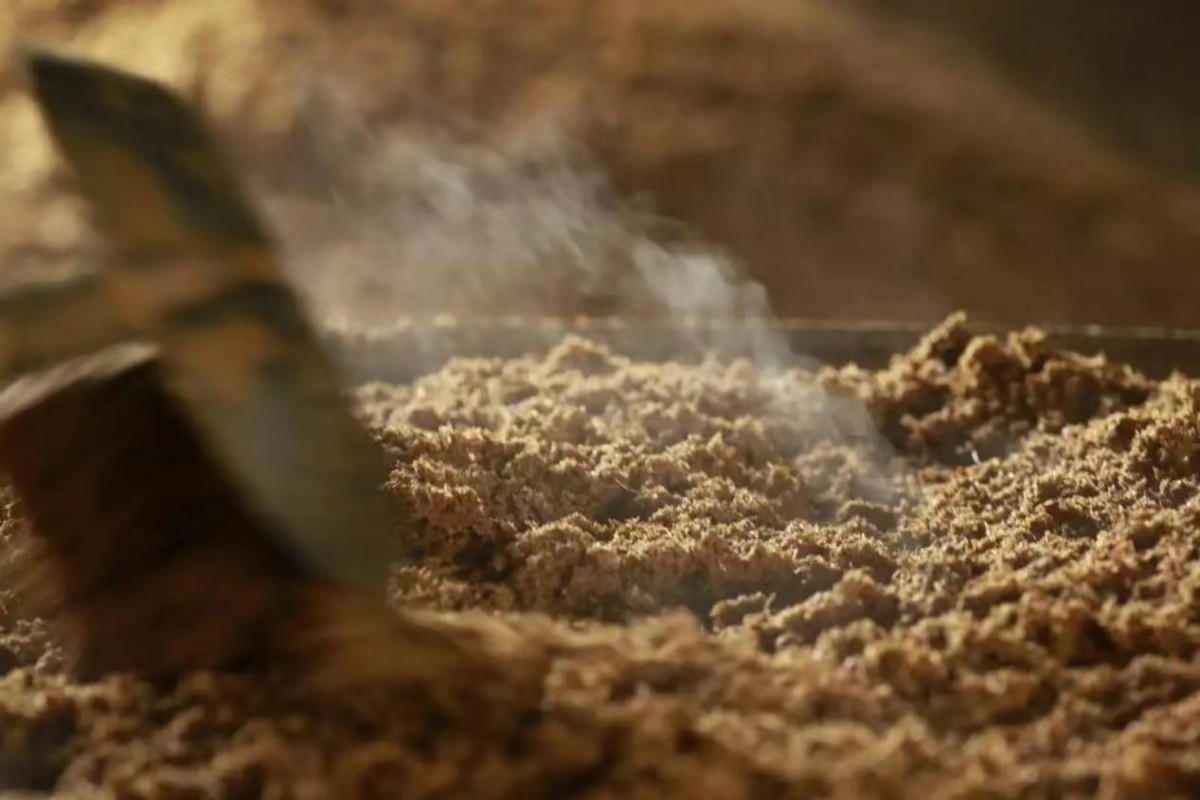 广西老人自酿白酒,广西老人喝自制酒出事