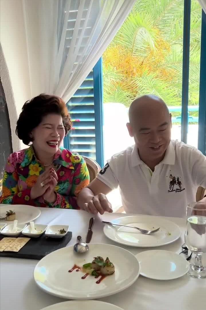 鲍鱼家姐豪宅面积,鲍鱼家姐身价上亿