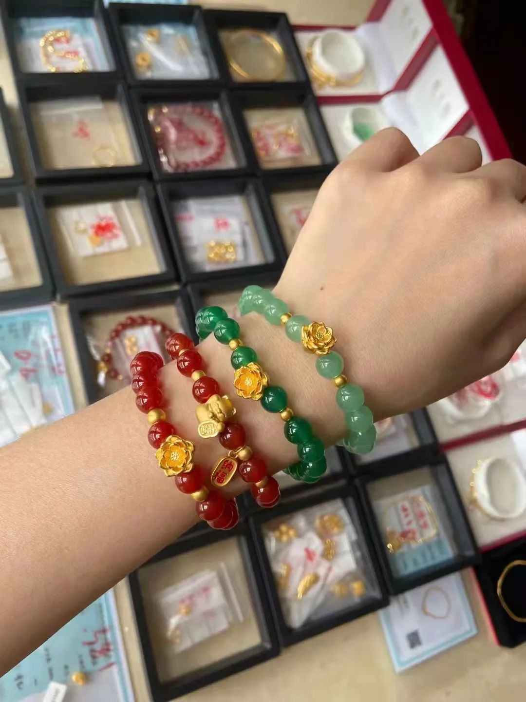 涌入水贝,深圳淘金客涌入深圳水贝