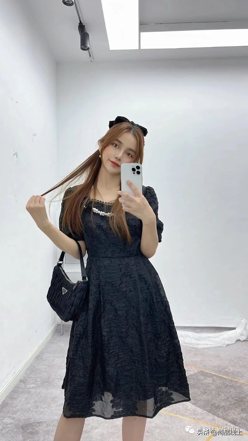 【秋水伊人CHIU·SHUI】女装，一口价179元任选1件、188元任选2件