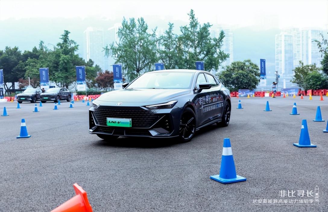 长安智电idd深度试驾,长安智电idd试驾视频