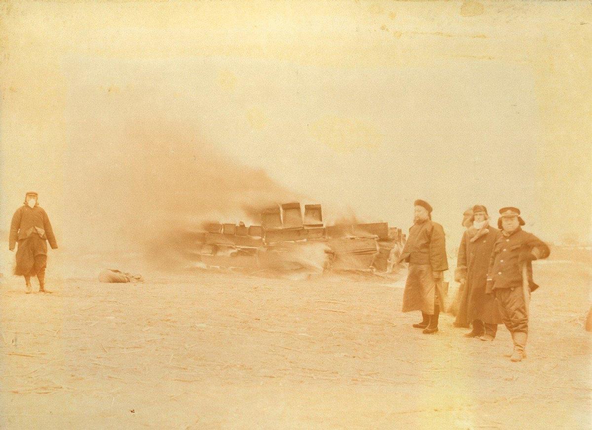 纳粹老照片15张,纳粹老照片犹太妇女