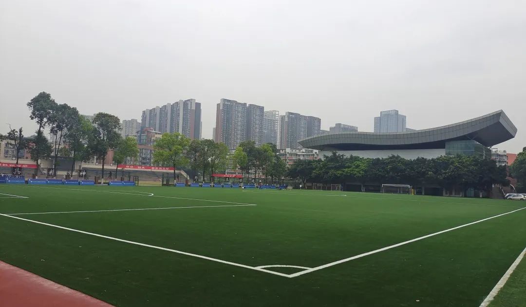 成都中小学首块！华西中学满天星足球场获国际足联认证