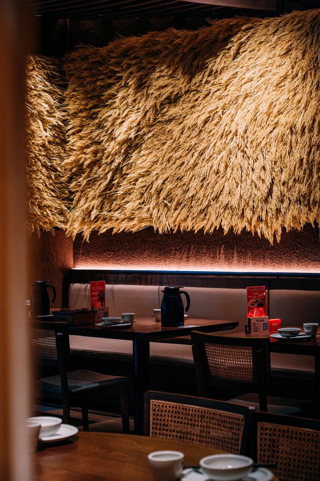 打卡赛博朋克烧烤店,赛博朋克打卡美陈