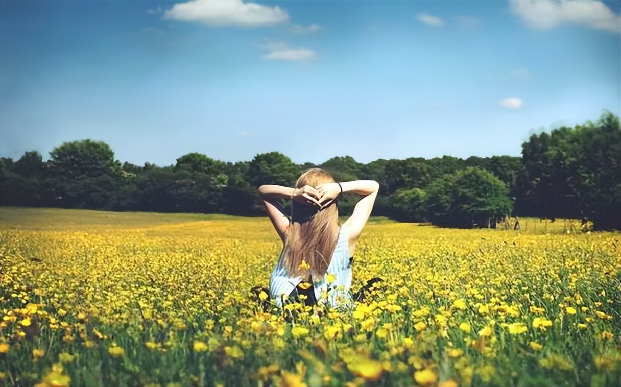 经常找你借钱自己又没钱,经常找别人借钱你不觉得丢人吗