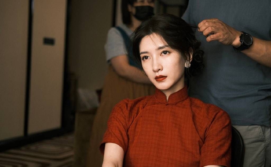 旗袍江疏影,江疏影旗袍照