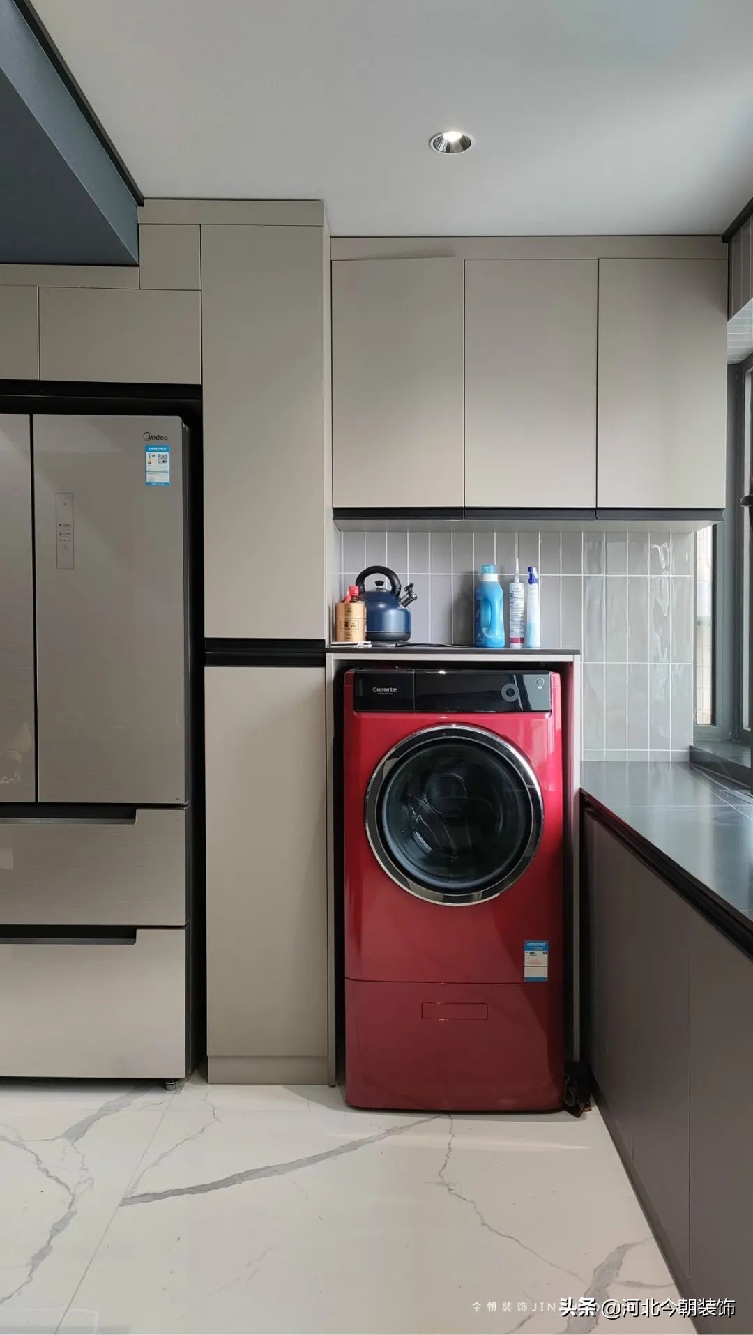 现代轻奢无主灯设计实景小户型,现代风格无主灯设计大宅