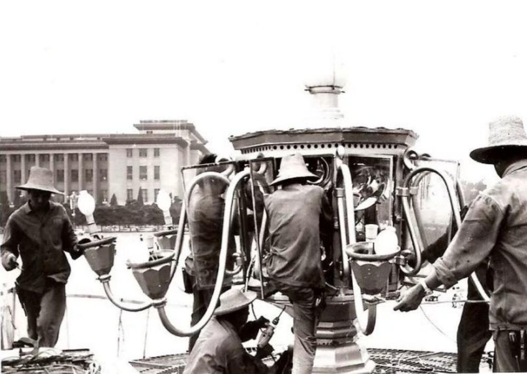 揭秘：周总理亲自定名的长安街华灯，为何能长亮63年？