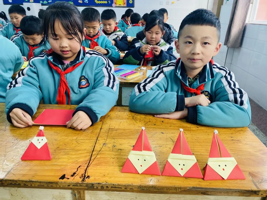 折纸社团课堂照片,手工社团折纸教案