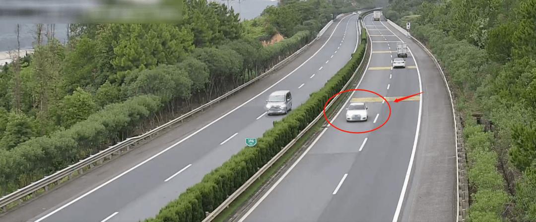 高速公路行车八条注意事项,高速公路行车十大注意事项