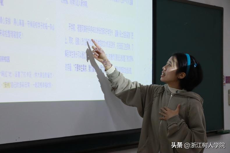 闻新社研讨会|以崭新姿态，书“万千”文章