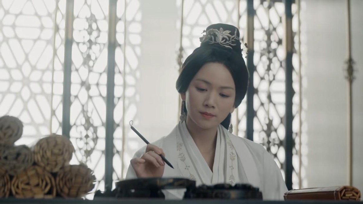 星汉灿烂越妃和宣皇后什么关系,星汉灿烂的越妃是什么地位