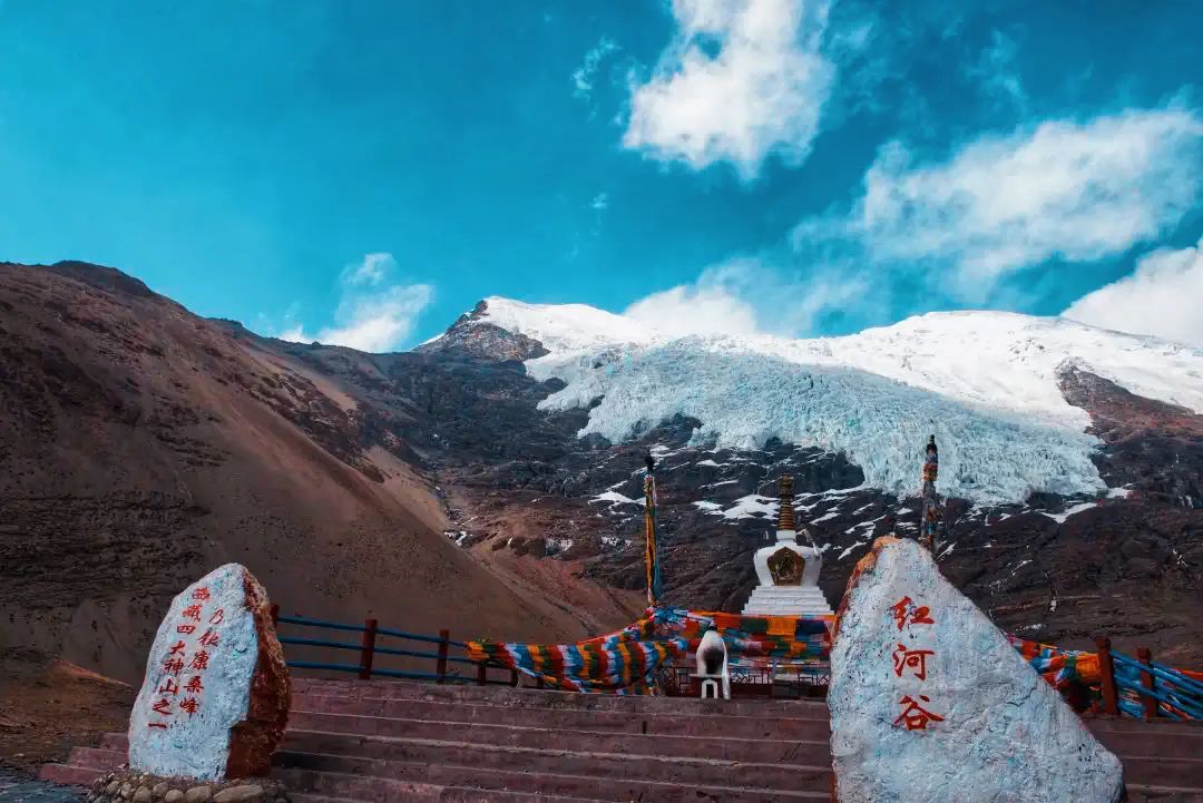 7月24日|浓浓援藏情，沪藏一家亲珠穆朗玛峰、扎什伦布寺9日“上海-日喀则”援藏旅游包机活动