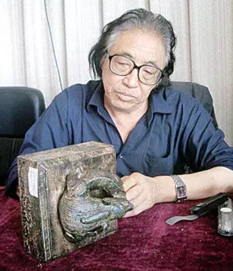 金缕玉衣骗25亿专家谢根荣,谢根荣现状