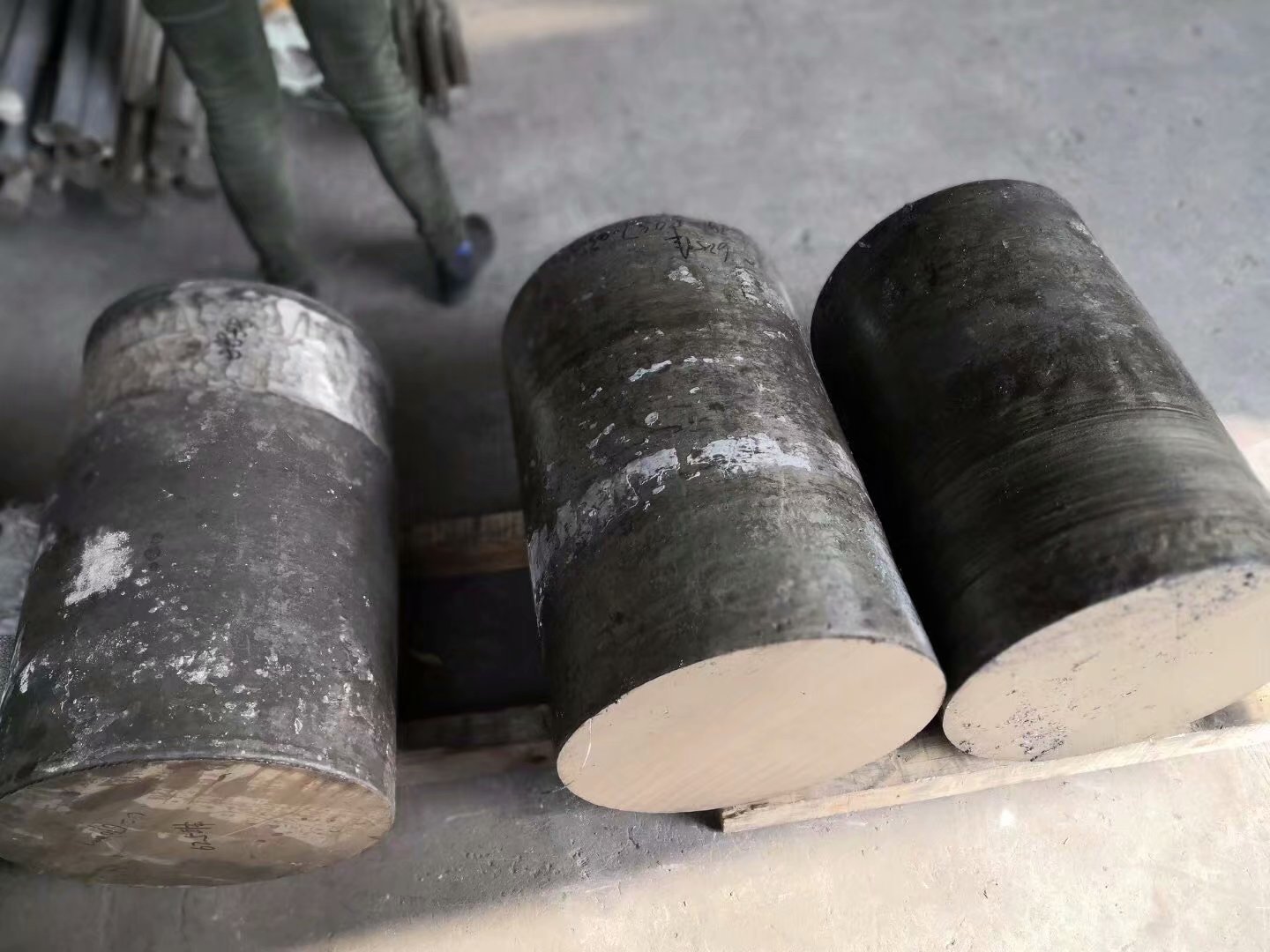 20crmn合金结构钢,20mn优质碳素结构钢